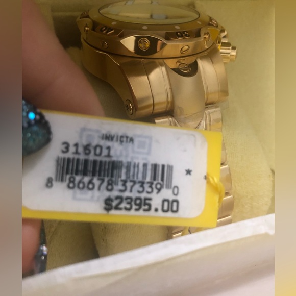 Invicta Reserve Venom Women's Watch w/ Metal, Mother of Pearl & Oyster Dial - Picture 4 of 8